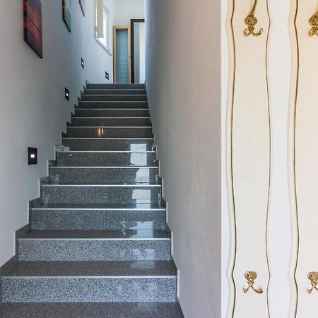 Stunning Apartment In Fazana With House Sea View Bagian luar foto