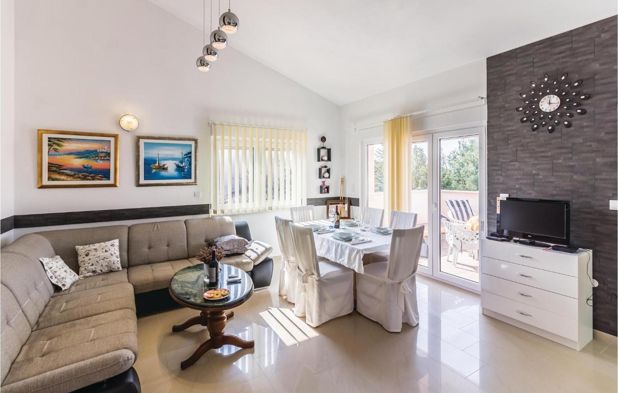Stunning Apartment In Fazana With House Sea View Bagian luar foto