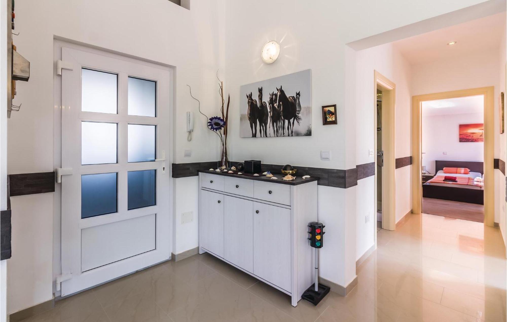Stunning Apartment In Fazana With House Sea View Bagian luar foto