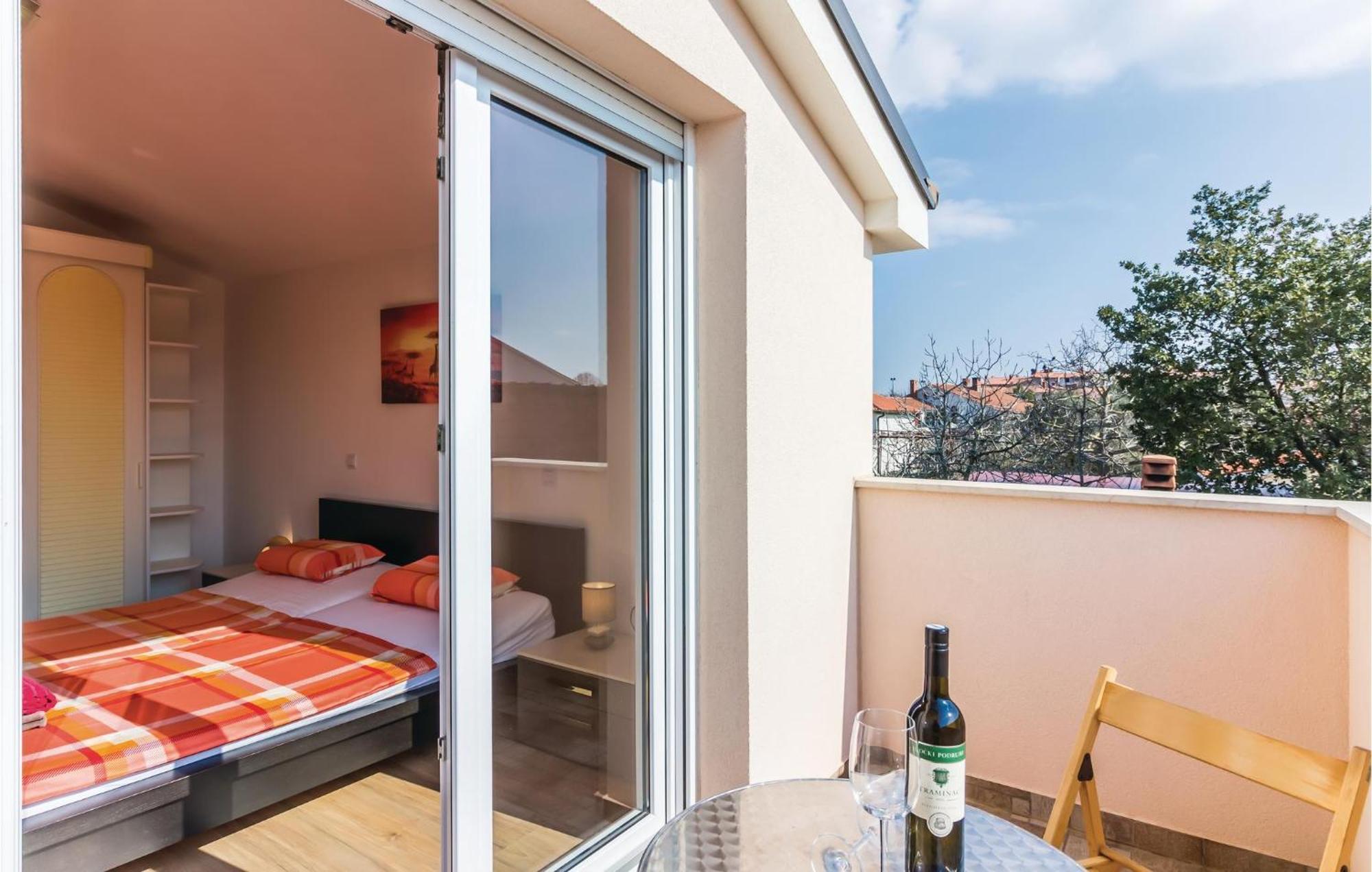Stunning Apartment In Fazana With House Sea View Bagian luar foto