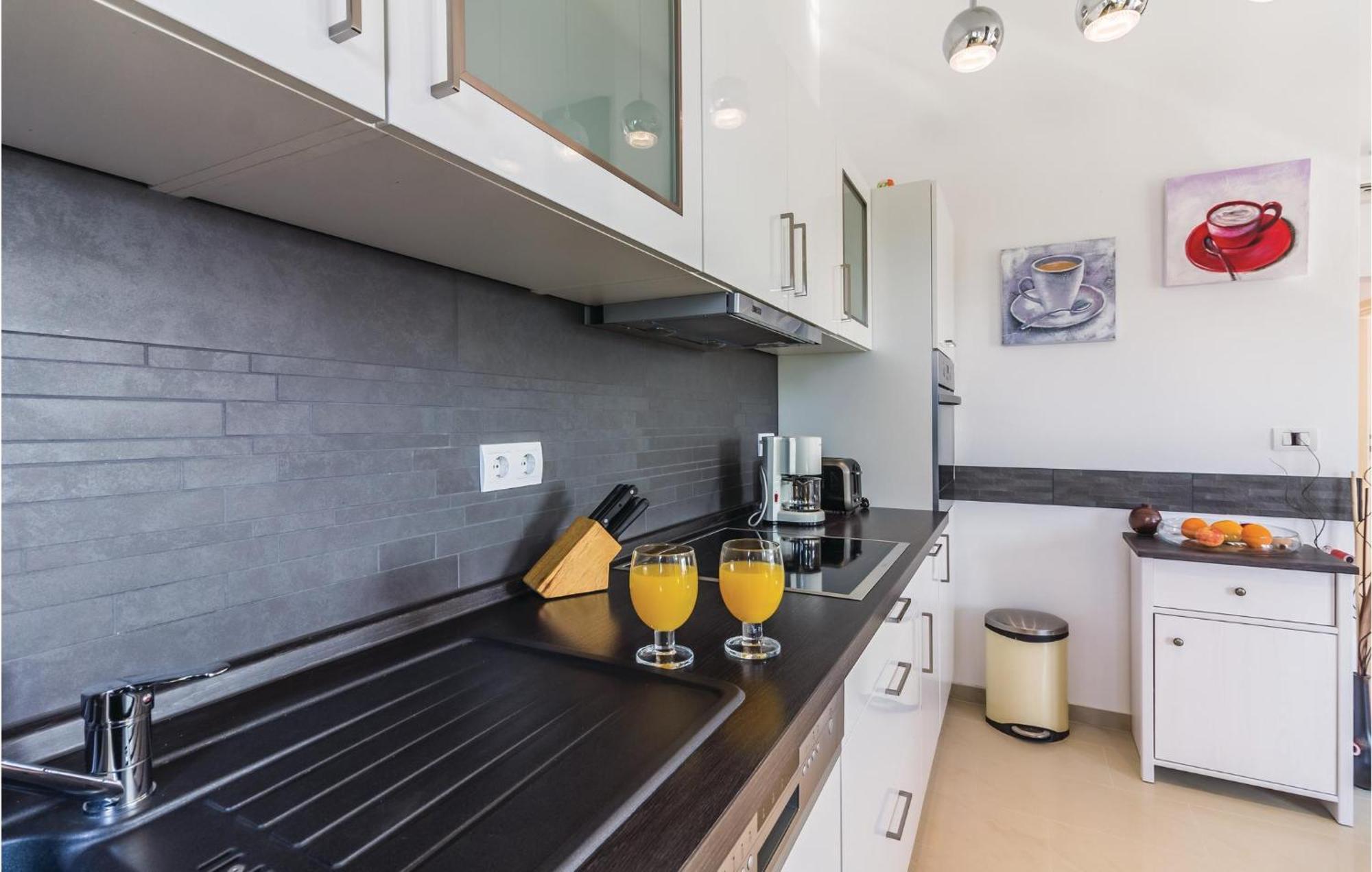 Stunning Apartment In Fazana With House Sea View Bagian luar foto