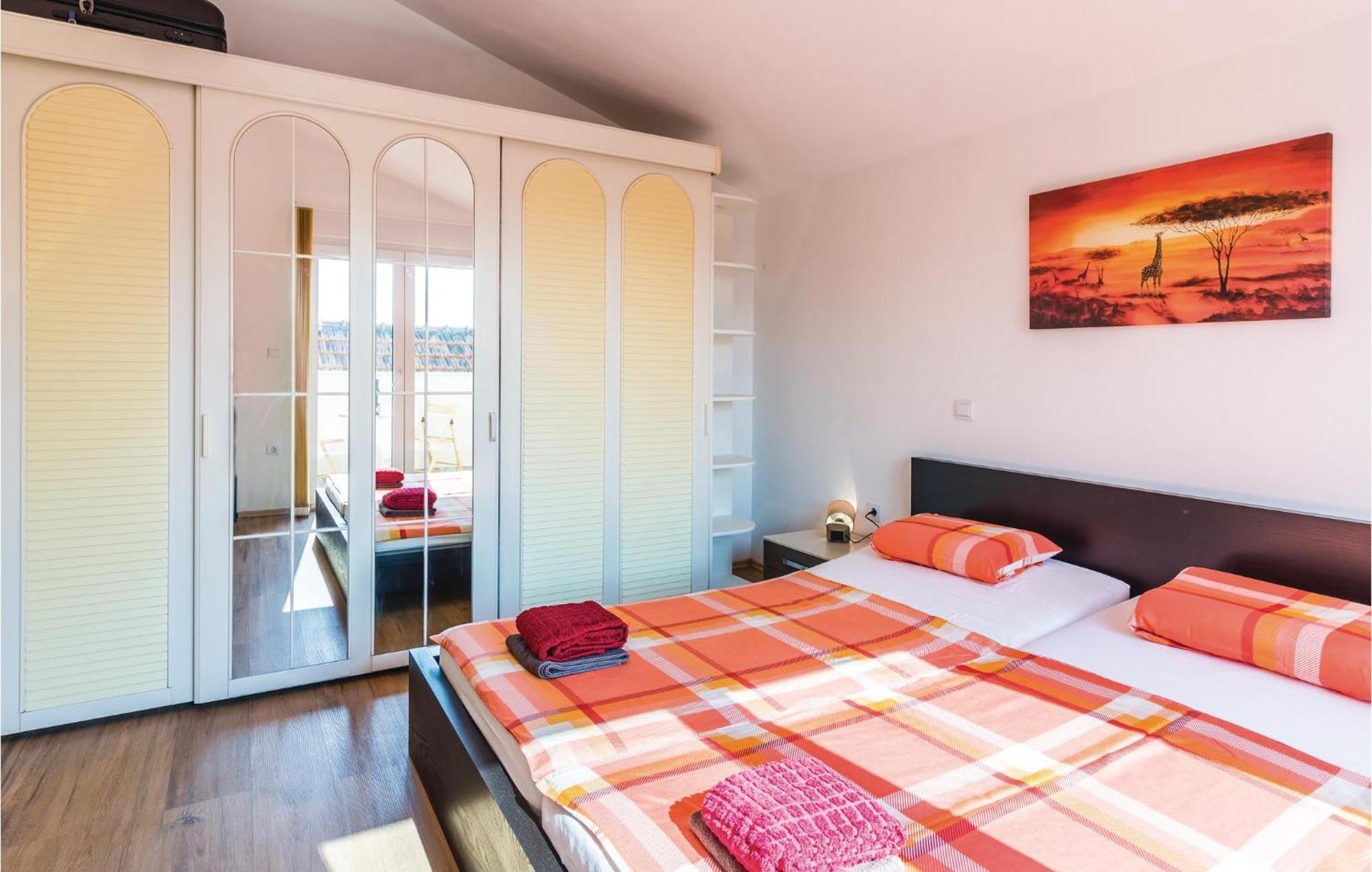 Stunning Apartment In Fazana With House Sea View Bagian luar foto